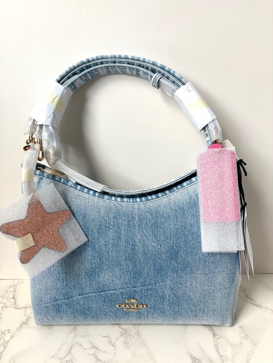 ❌SOLD❌ New Coach Laurel Shoulder Bag in Loved Denim with Charms 2026 - Picture 3 of 13